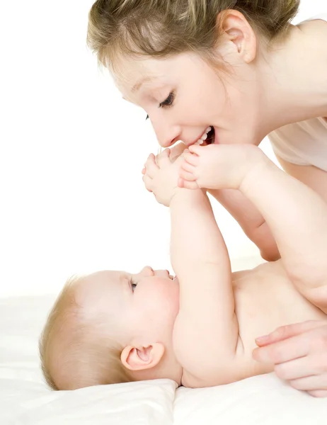 Madre feliz con el bebé — Foto de Stock