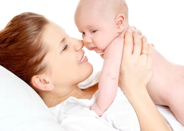 Jeune mère avec bébé — Photo