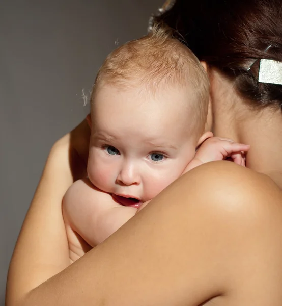 Mummy and her kid — Stock Photo, Image