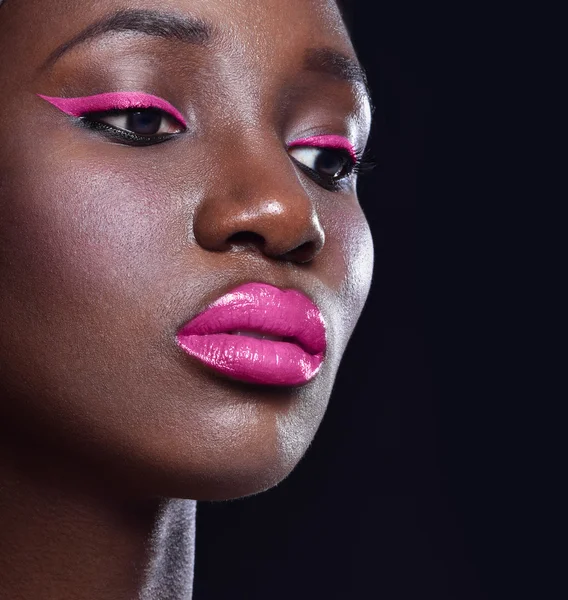 Hermosa mujer afroamericana —  Fotos de Stock