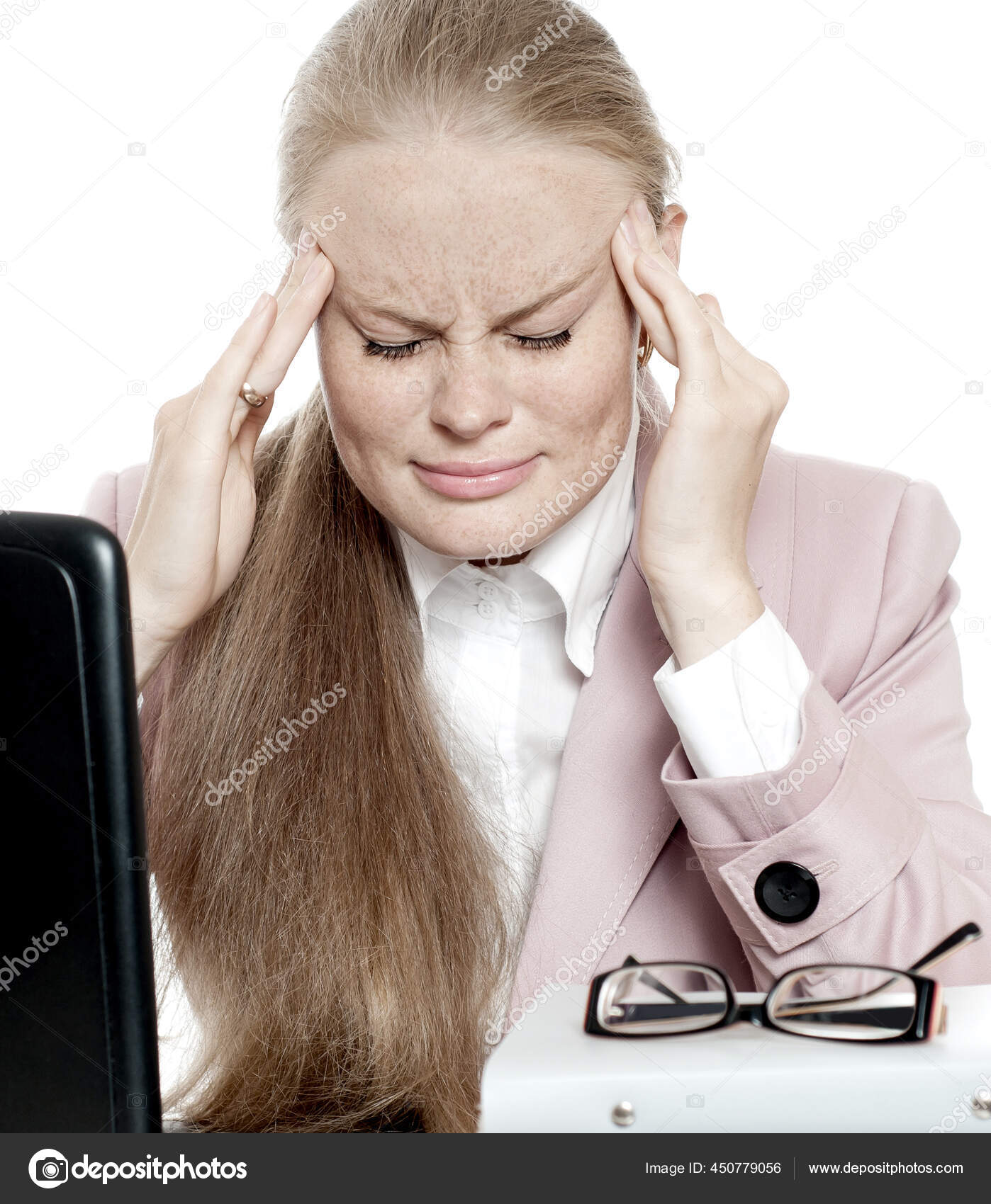 Headache Office Work Stock Photo by ©SvetlanaFedoseeva 450779056