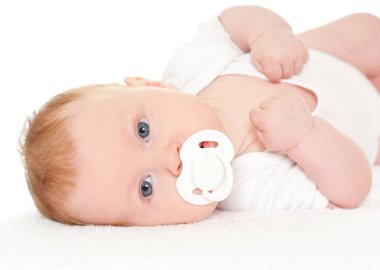 Sevimli bebeğin parlak portresi