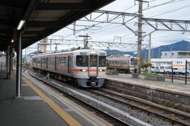 Komagane İstasyonu, Nagano Bölgesi, Japonya. 19 Ekim 2025.