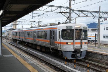 Komagane İstasyonu, Nagano Bölgesi, Japonya. 19 Ekim 2025.