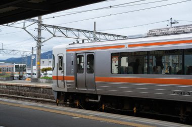 Komagane İstasyonu, Nagano Bölgesi, Japonya. 19 Ekim 2025.