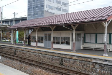 Inashi İstasyonu, Nagano Bölgesi, Japonya. 19 Ekim 2025.