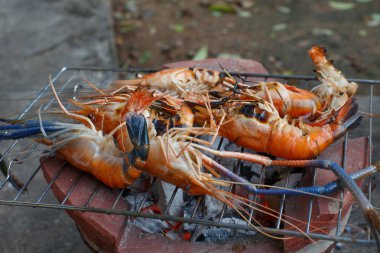 Üzerinde detay ızgara karides 