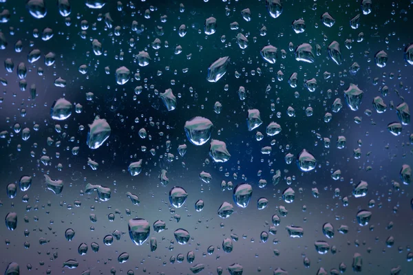 玻璃上的雨滴特写细节纹理背景 — 图库照片