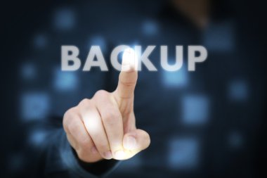 Yedekleme dokunmadan işadamı el