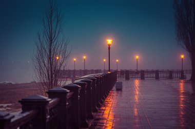 Sisli waterfront Taganrog kış akşamları