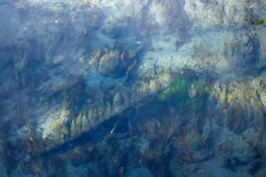 Su yüzeyi, mavi göl, Zyangyear Kul. Rusya 'da doğa manzarası, Bashkortostan Cumhuriyeti.