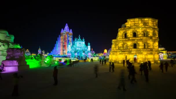 Esculturas de hielo iluminadas en el Hielo Harbin — Vídeos de Stock