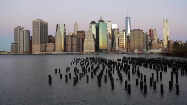 Wolkenkrabbers van Manhattan, New York — Stockvideo