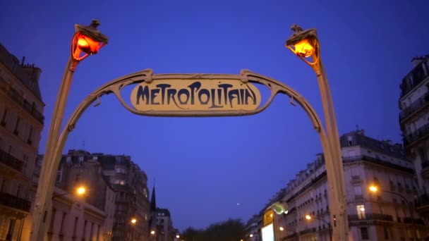 Art deco Metropolitain znak — Wideo stockowe