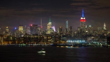 Empire State Binası ve Manhattan