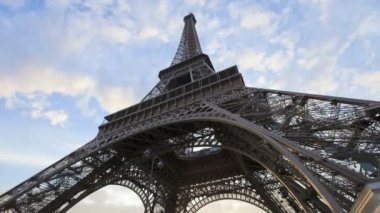 Eyfel Kulesi doğal ışık, Paris