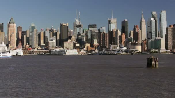Manhattan po drugiej stronie rzeki Hudson — Wideo stockowe