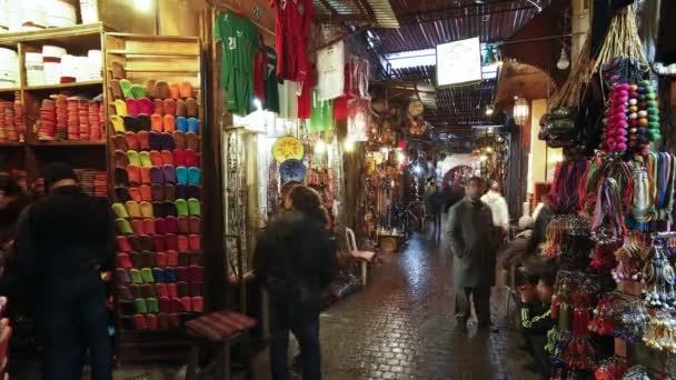 Innenraum des Souq in Marrakesch — Stockvideo