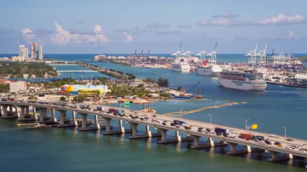 Mac Arthur Causeway e il porto di Miami — Video Stock