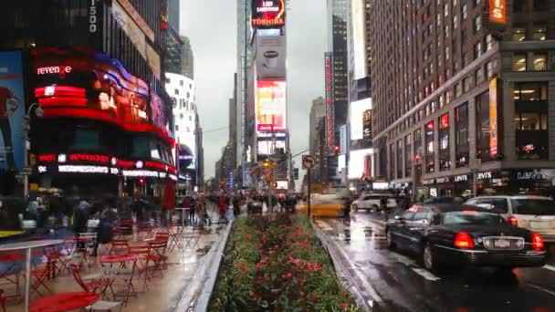 Broadway söker mot Times Square — Stockvideo