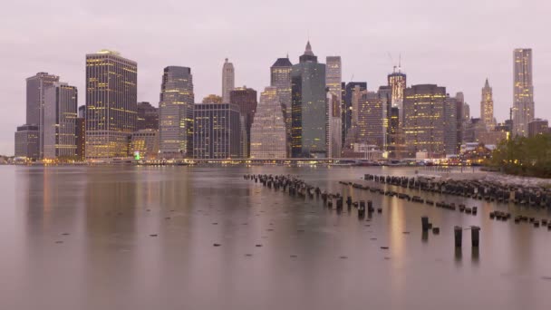 Wolkenkratzer von Manhattan, New York — Stockvideo