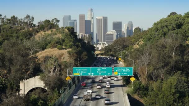 Los Angelesbe vezető Pasadena Freeway — Stock videók