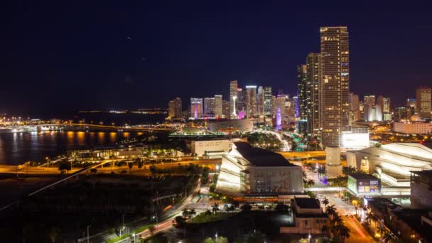 Biscayne Boulevard e o horizonte de Miami — Vídeo de Stock