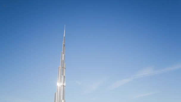 O Burj Khalifa em Dubai — Vídeo de Stock