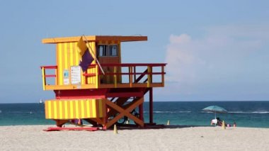 Miami Beach Art Deco tarzı Cankurtaran kulübe