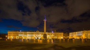Alexander sütun ve Kış Sarayı, Saint Petersburg