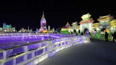 Işıklı buz Harbin Buz heykelleri