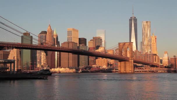 Manhattan over de Hudson rivier — Stockvideo