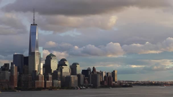 Manhattan über den Hudson River — Stockvideo