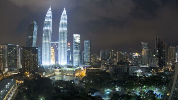 Petronas ikiz kuleleri, kuala lumpur — Stok video