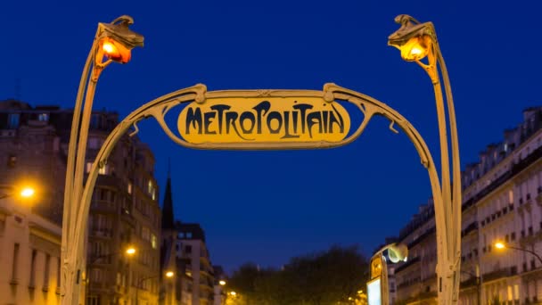 Art deco Metropolitain işareti — Stok video