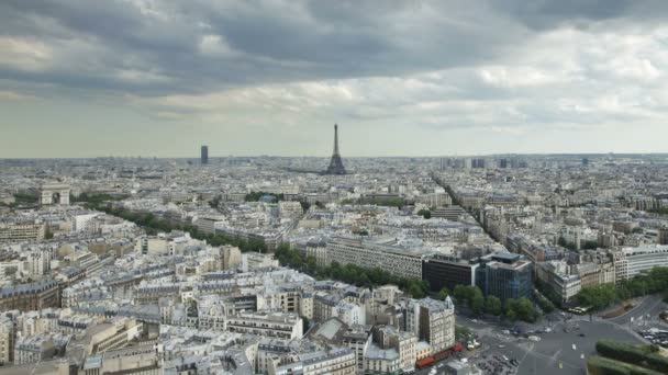 París con la Torre Eiffel — Vídeo de stock