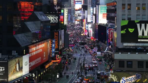 Broadway s pohledem na Times Square — Stock video