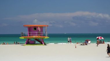 Miami Beach Art Deco tarzı Cankurtaran kulübe
