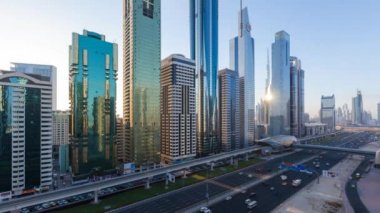Dubai trafik ve yüksek binaların