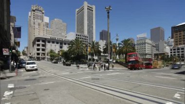 San Francisco'da gündüz sokakları ve binaları
