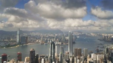 Orta Hong Kong ışıklı silueti