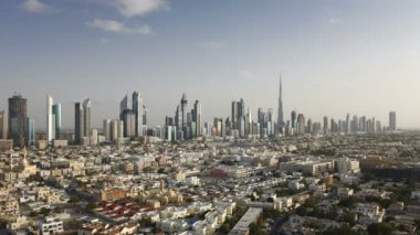 Yeni Dubai şehir silüetinin