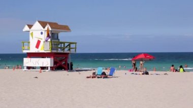Miami Beach Art Deco tarzı Cankurtaran kulübe
