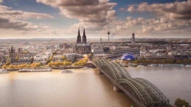 Katedrali ve Ren Nehri, Köln