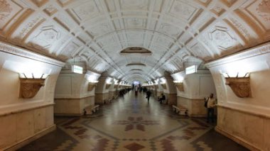  Belorusskaya Metro İstasyonu, Moskova