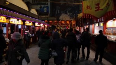 Gıda tezgahları Wanfujing Dajie Street, Pekin