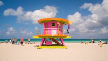 Miami Beach Art Deco tarzı Cankurtaran kulübe