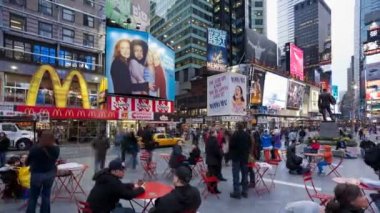 42. cadde, Times Square neon ışıkları