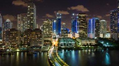 Miami daire kulede kapalı ada