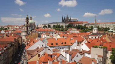 Nehir Vitava, Prag Charles Köprüsü